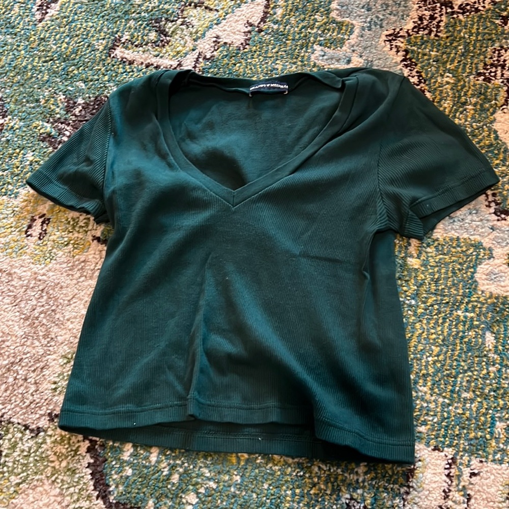 Brandy Melville Vintage cropped tshirt
